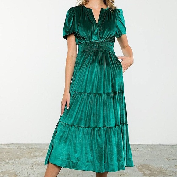 THML Dresses & Skirts - THML Velvet Maxi Dress Womens Medium Teal Green NWT Smocked Tiered Split Neck